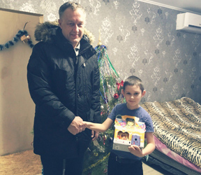 Олег Мастрюков поддержал акцию «Новый год в каждый дом»